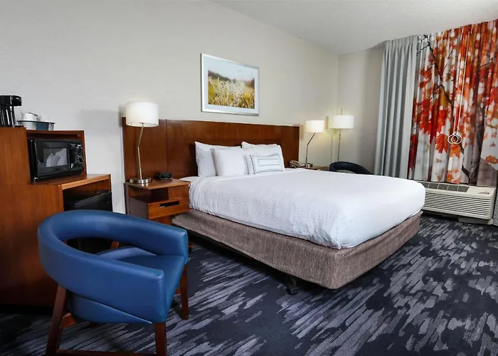 Hotel Fairfield & By Marriott Charleston North/ashley Phosphate North Charleston