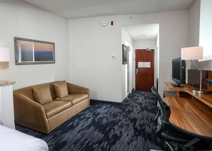 Fairfield & By Marriott Charleston North/ashley Phosphate Hotel North Charleston