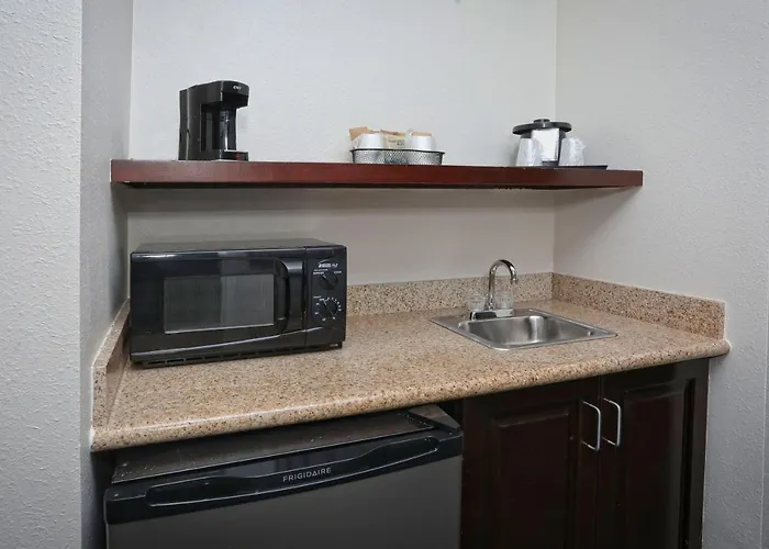 Fairfield & By Marriott Charleston North/ashley Phosphate Hotel North Charleston