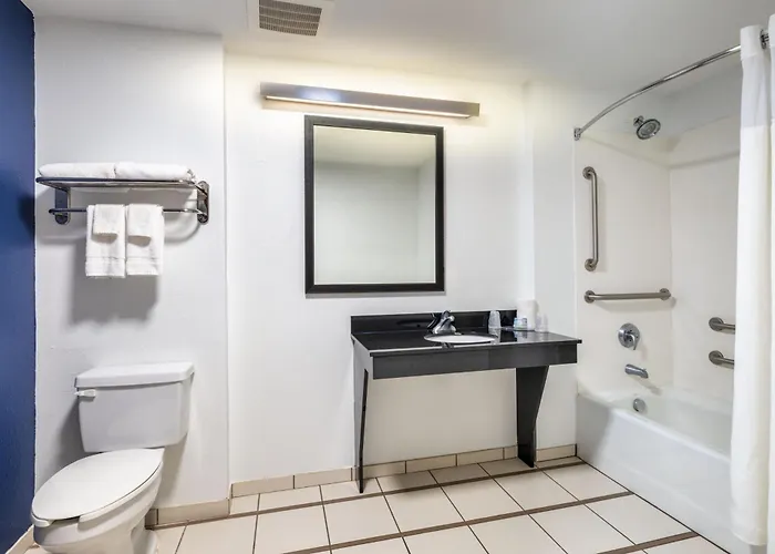Fairfield & By Marriott Charleston North/ashley Phosphate