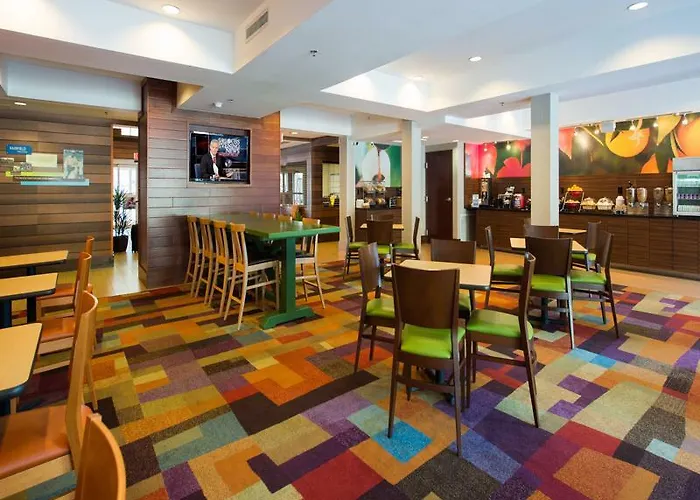 Hotel Fairfield & By Marriott Charleston North/ashley Phosphate